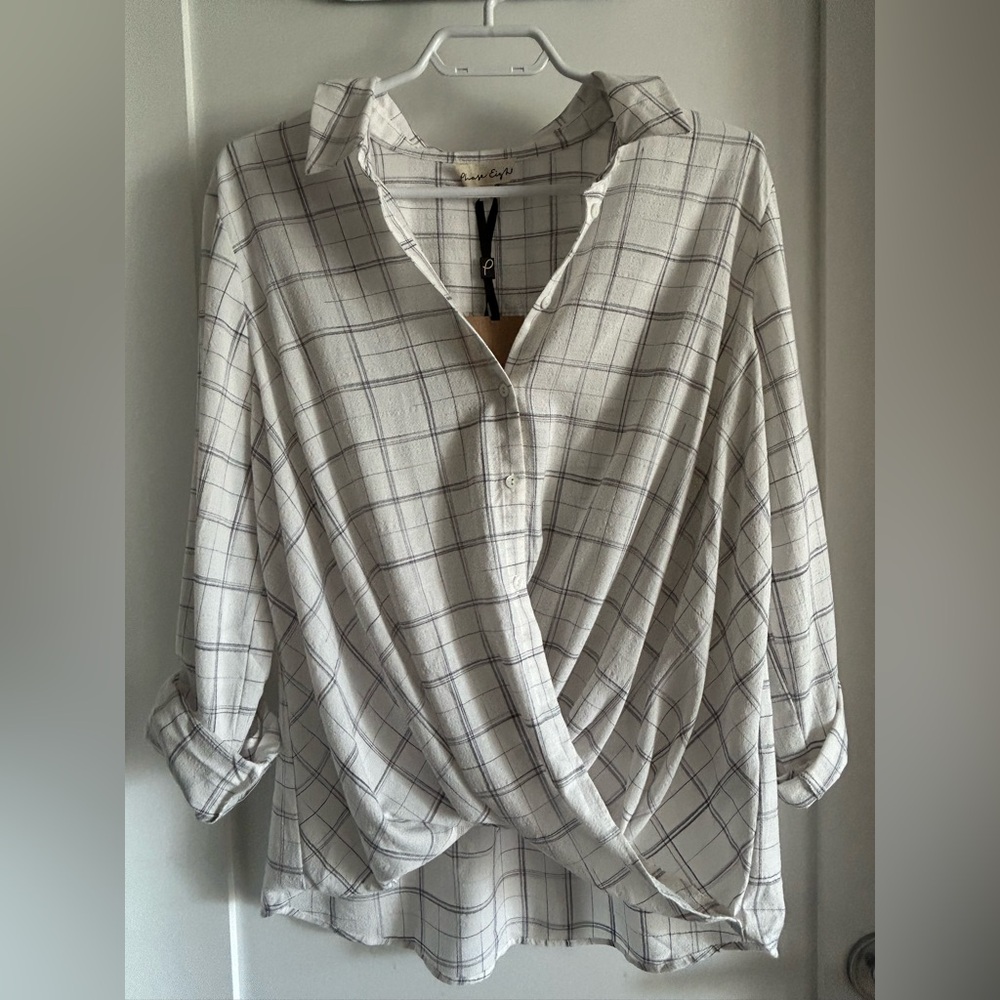 PHASE EIGHT Women’s 3/4 Sleeve Wrap Button Down Shirt
